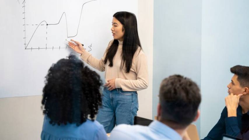 SAT Coaching Classes: Key to College Admissions