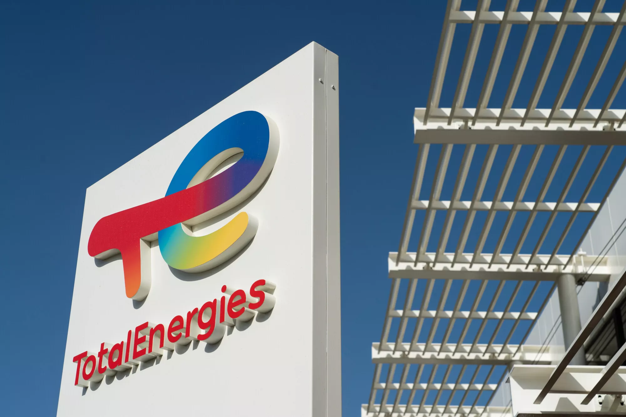TotalEnergies Signs an Agreement with GIP on African Energy Infrastructure Assets