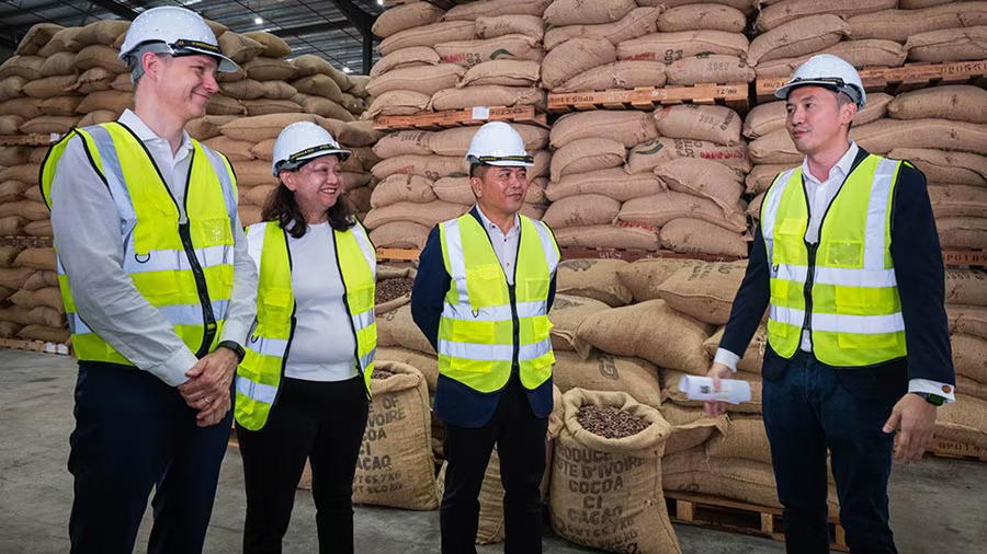 cocoa-beans-warehouse_1024x576.jpg