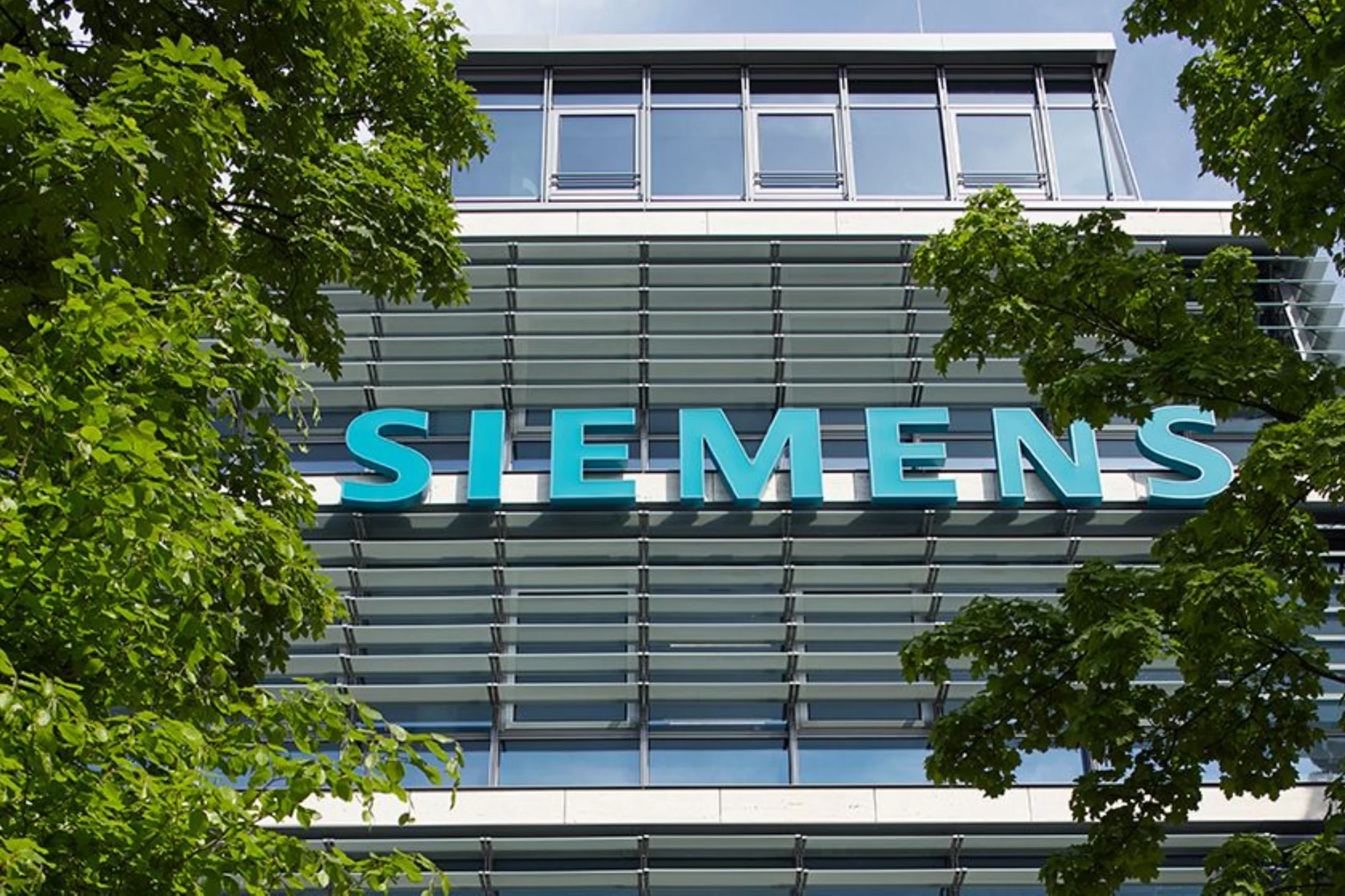 Siemens strengthens AI infrastructure leadership with more than $200 million in U.S. manufacturing investments