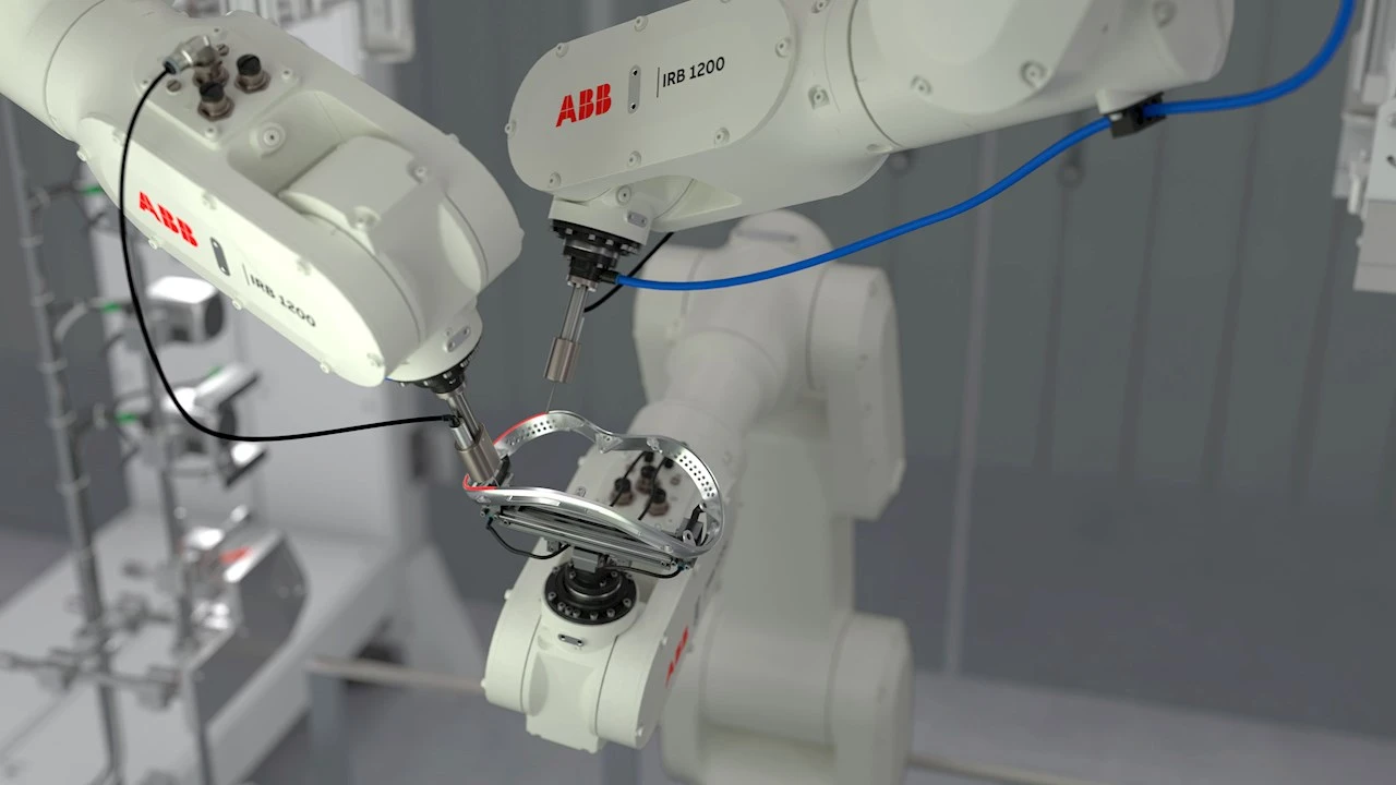 1_IRB_1200_class-leading_path_accuracy_for_high-end_process_application_-_dispensing.jpg
