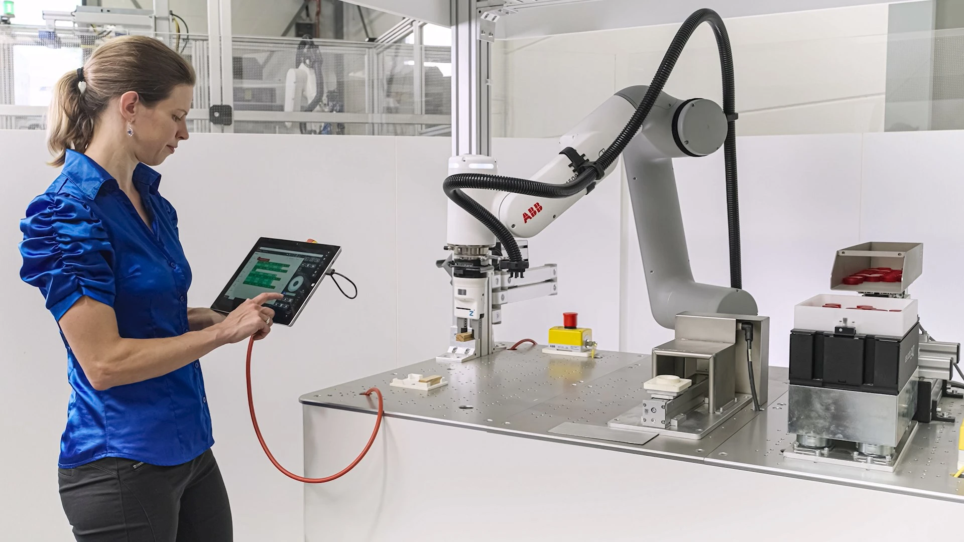 ABB Robotics E-Device simplifies robot interaction on customers' own devices