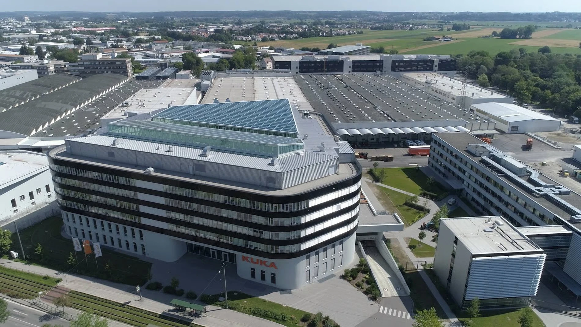 Tariff agreement: KUKA strengthens Augsburg location with investments and excludes lay-offs for operational reasons